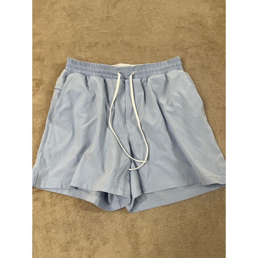 Lululemon Pool Short 5" Mens Size Medium Light Blue Gym Workout Run Stretch EUC